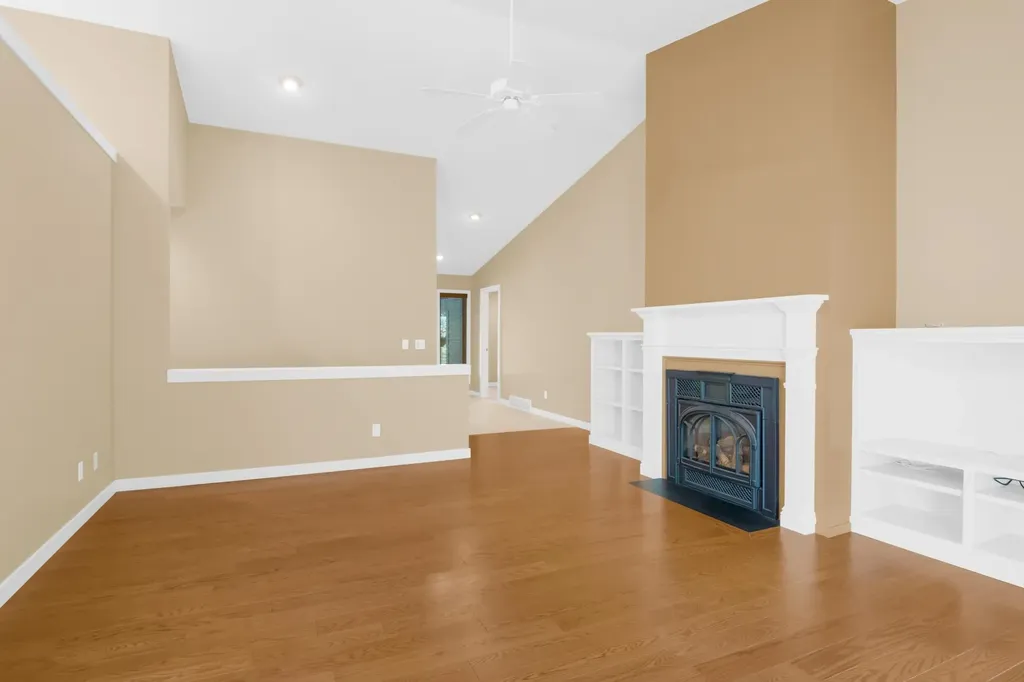 6173 Red Fox Run Peninsula Township MI 49686