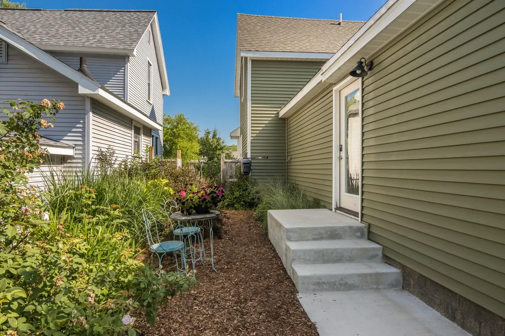 840 E Eighth Street Traverse City City MI 49686