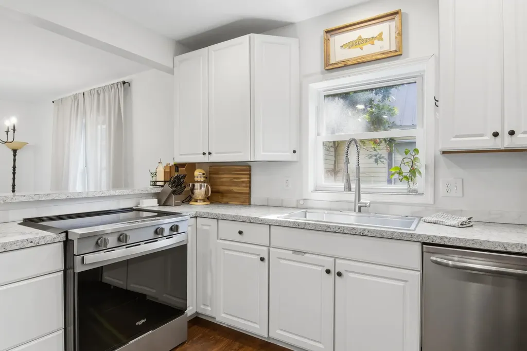 840 E Eighth Street Traverse City City MI 49686