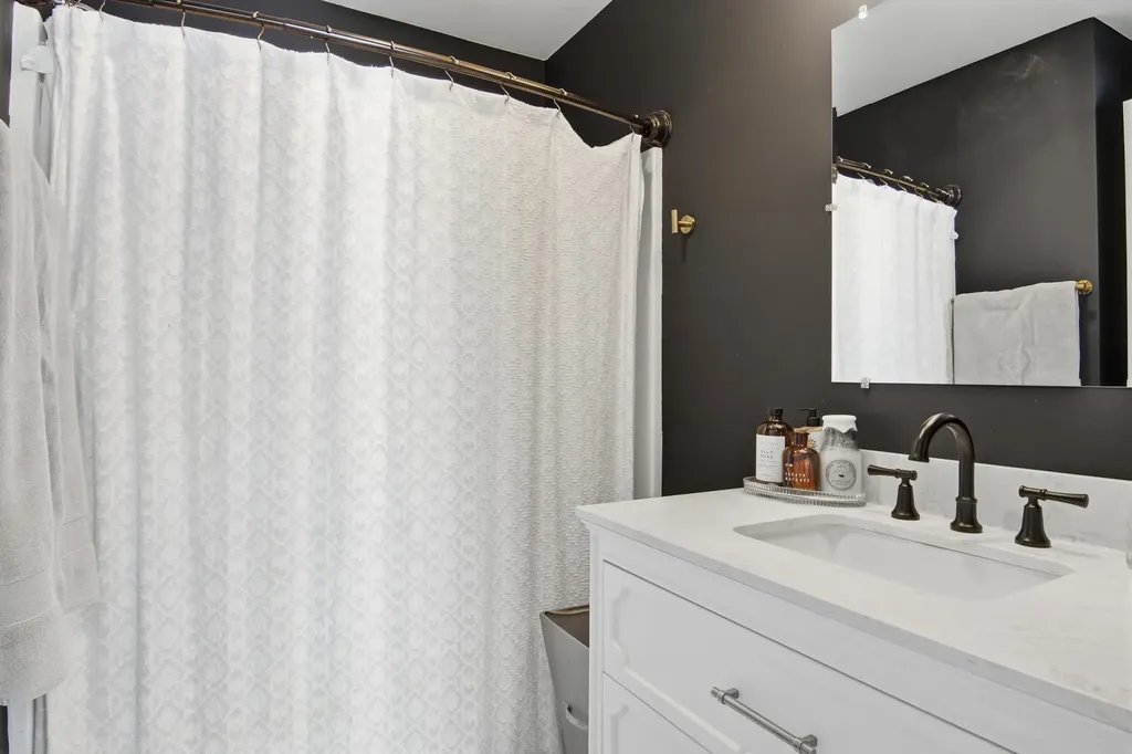 840 E Eighth Street Traverse City City MI 49686
