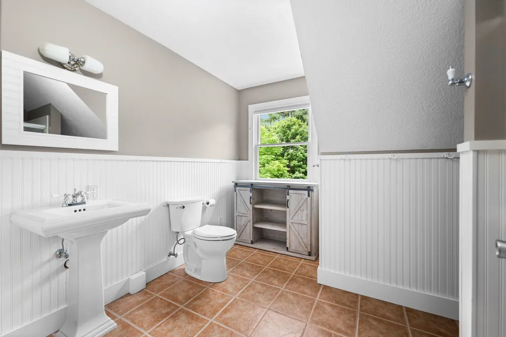 3981 Smokey Ridge Road Peninsula Township MI 49686