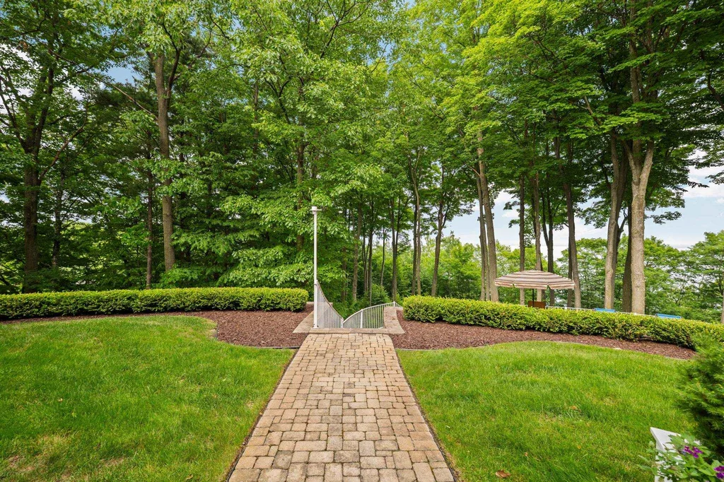 3981 Smokey Ridge Road Peninsula Township MI 49686