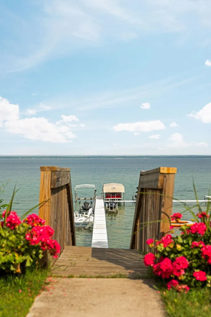 3981 Smokey Ridge Road Peninsula Township MI 49686