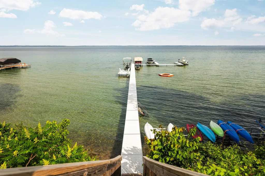 3981 Smokey Ridge Road Peninsula Township MI 49686
