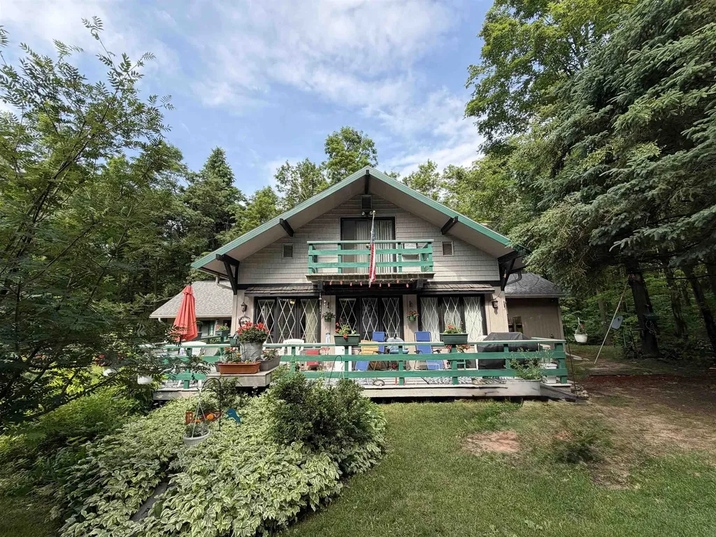 10286 Shawnee Trail Hayes Township MI 49735