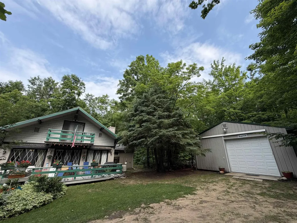 10286 Shawnee Trail Hayes Township MI 49735