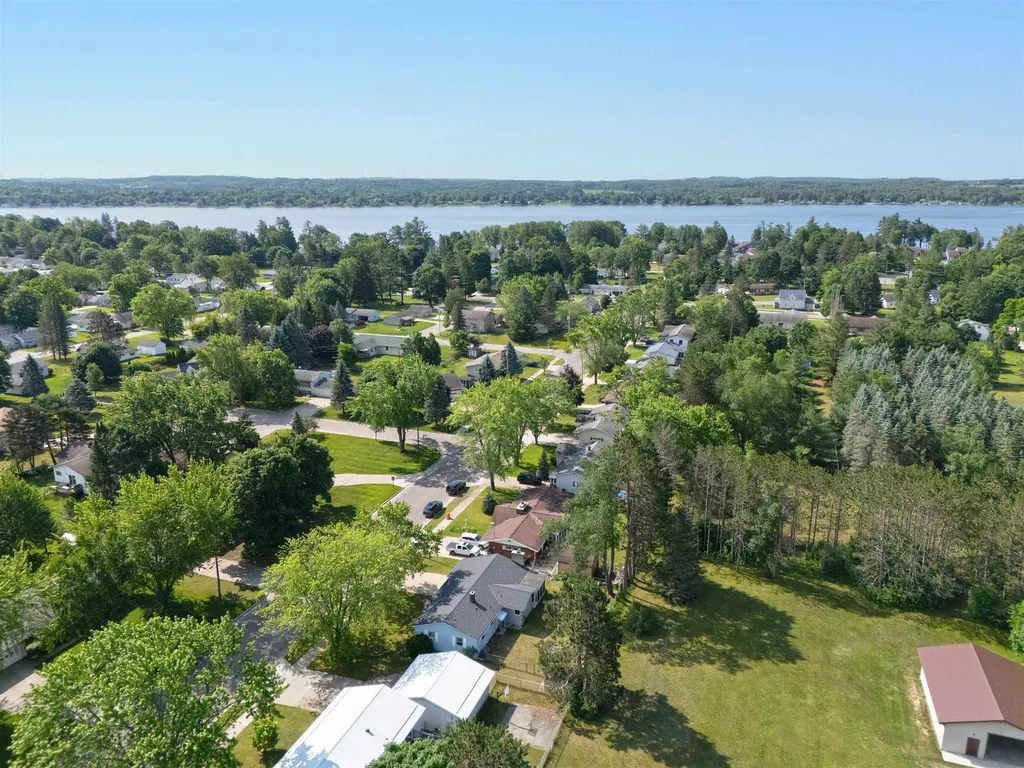 425 Leeson Avenue Cadillac City MI 49601