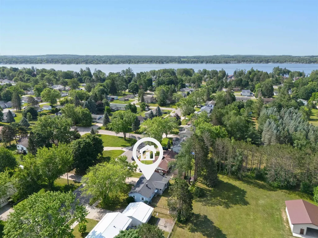 425 Leeson Avenue Cadillac City MI 49601