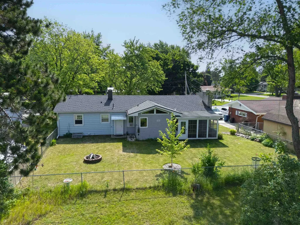 425 Leeson Avenue Cadillac City MI 49601