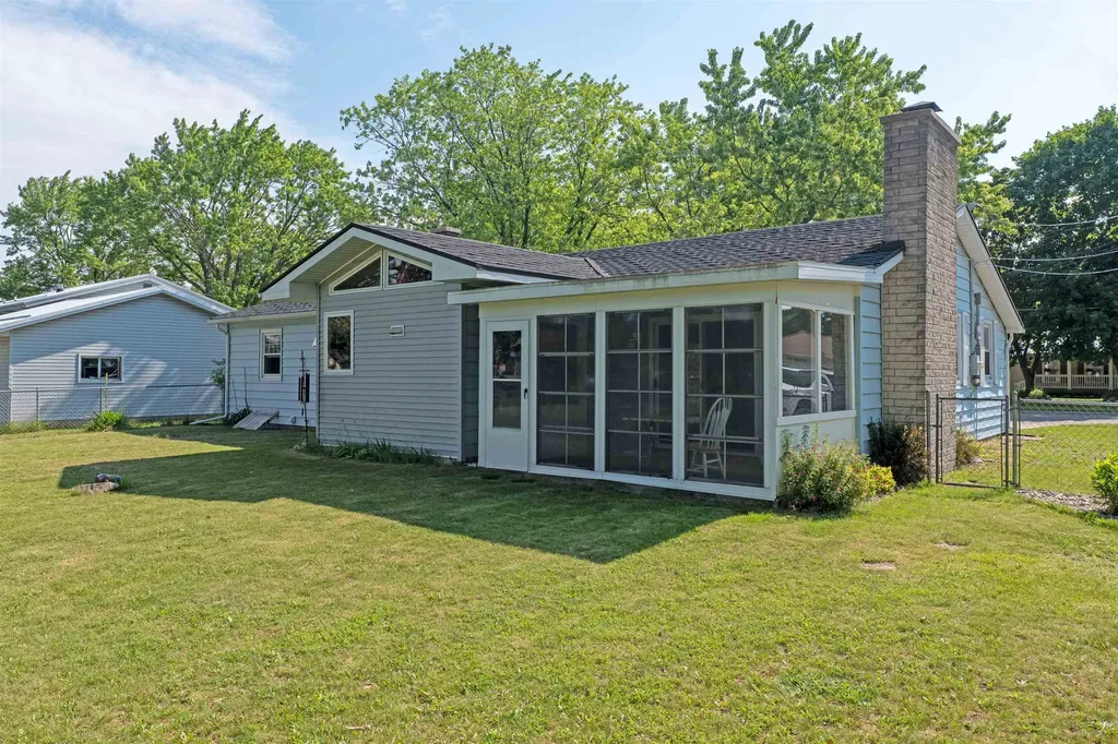 425 Leeson Avenue Cadillac City MI 49601