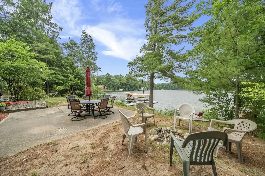 2847 Crescent Shores Drive Long Lake Township MI 49685