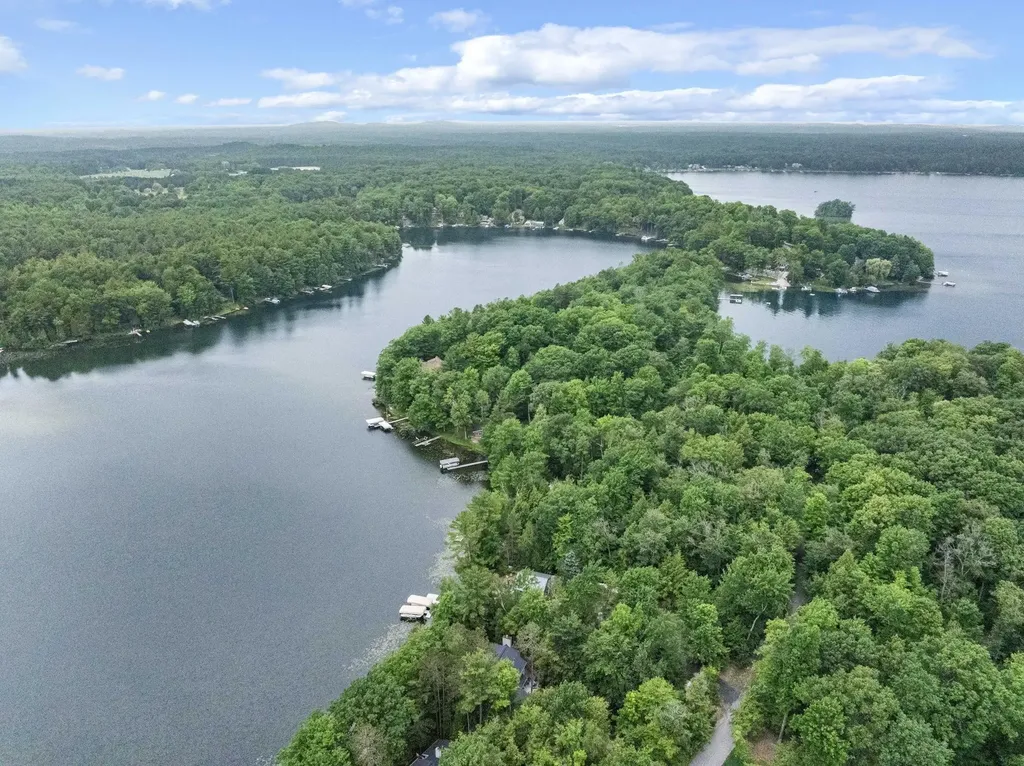 2847 Crescent Shores Drive Long Lake Township MI 49685