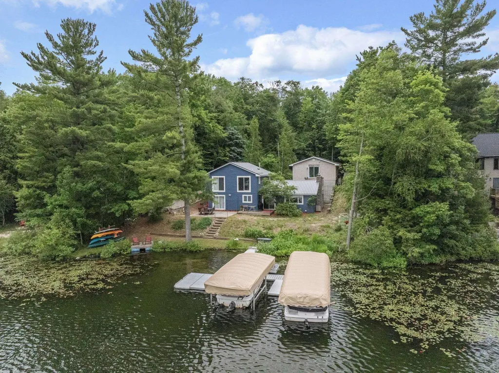 2847 Crescent Shores Drive Long Lake Township MI 49685