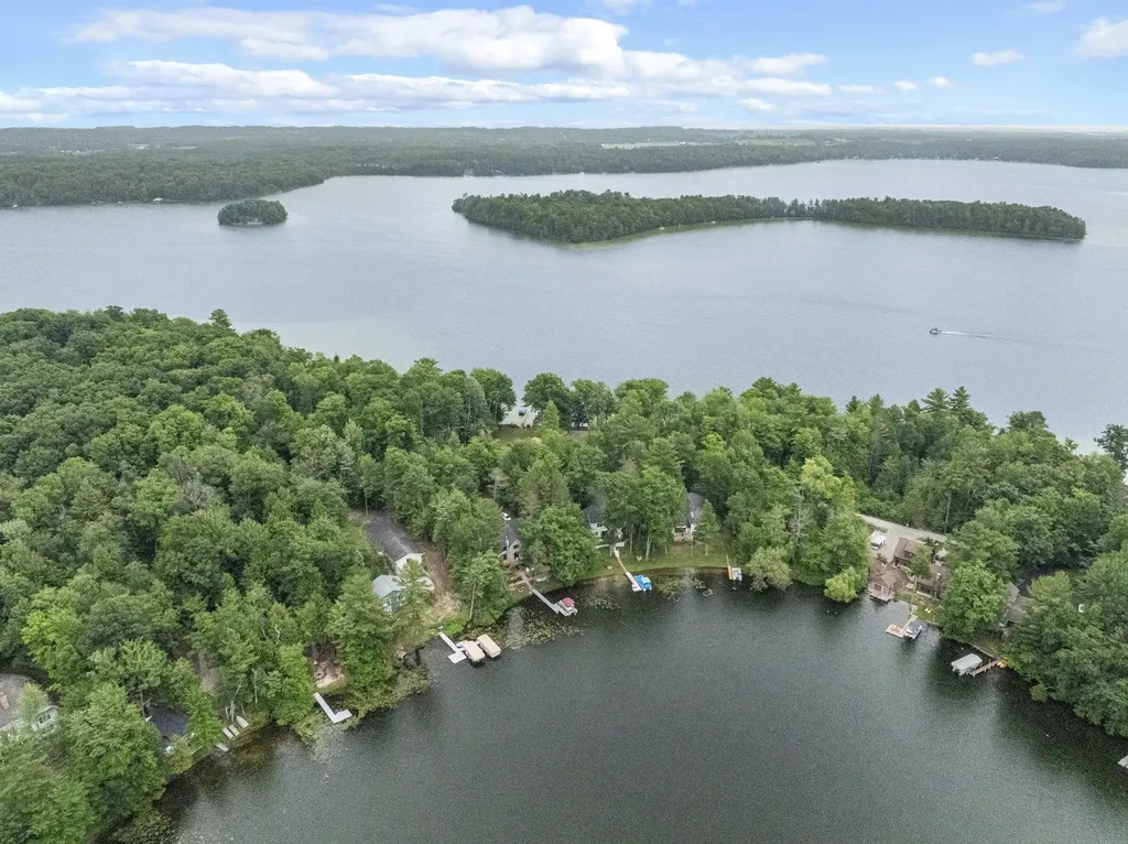 2847 Crescent Shores Drive Long Lake Township MI 49685