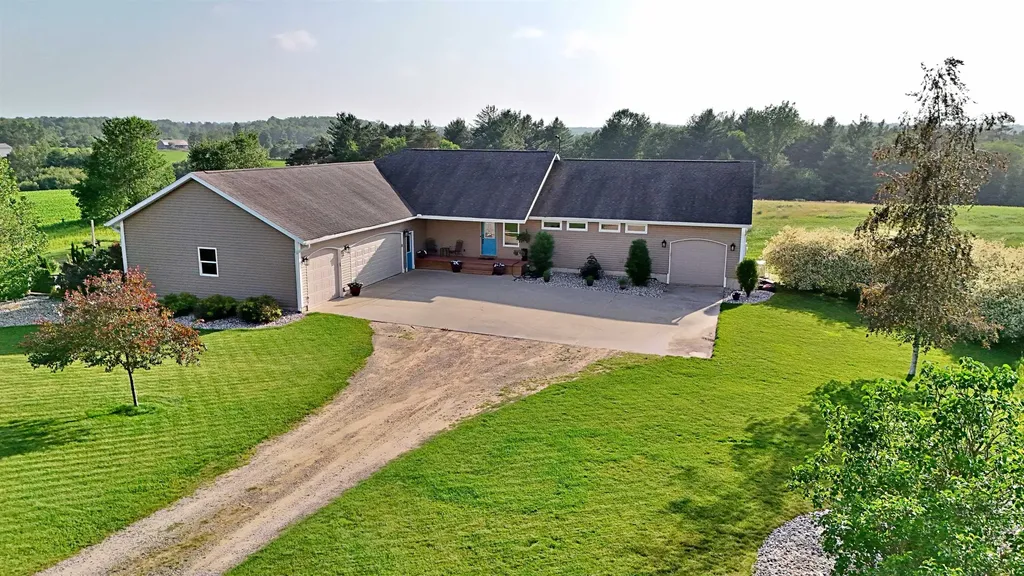 18281 Tustin Road Burdell Township MI 49688