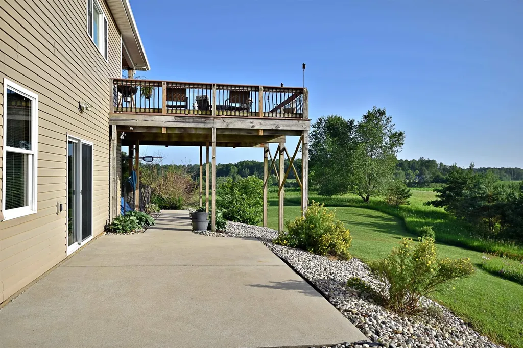 18281 Tustin Road Burdell Township MI 49688