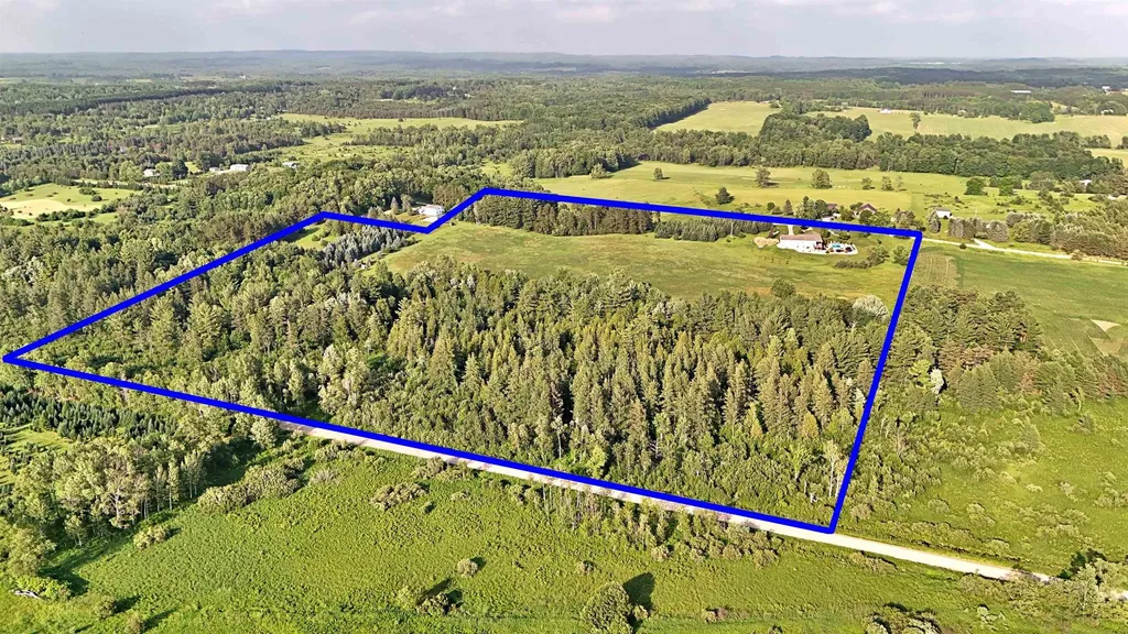 18281 Tustin Road Burdell Township MI 49688