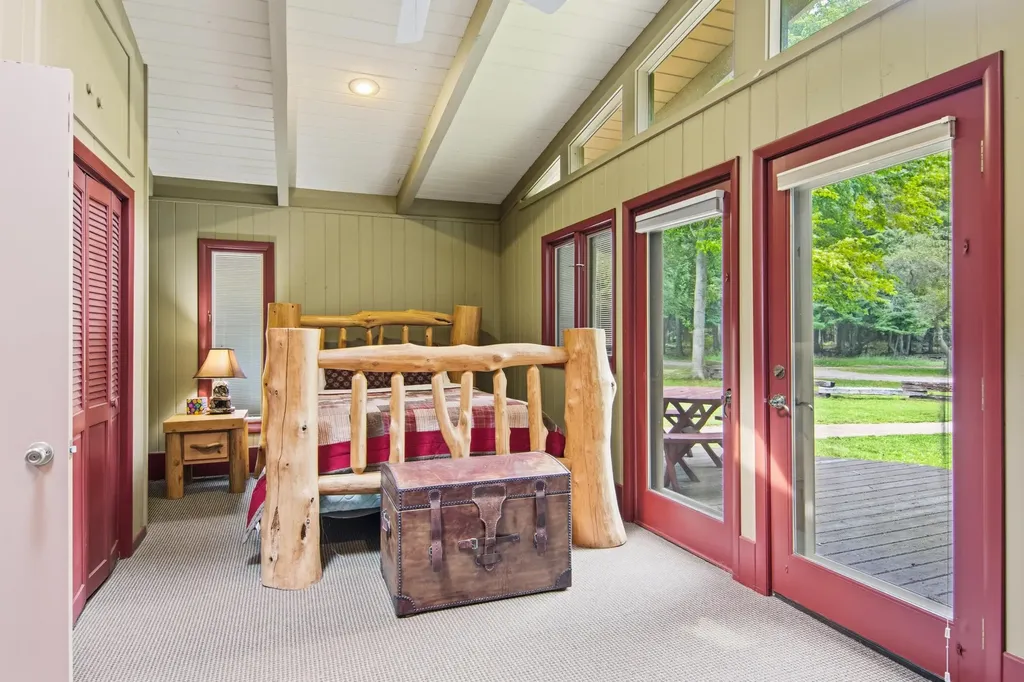 8143 Drake Lane Whitewater Township MI 49690