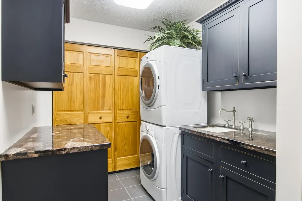 8143 Drake Lane Whitewater Township MI 49690