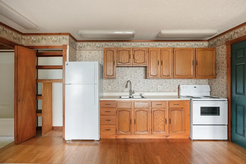 7953 S Glen Lake Road Glen Arbor Township MI 49636
