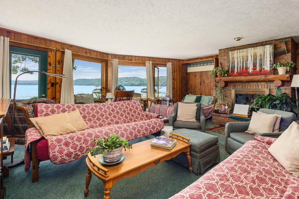 7953 S Glen Lake Road Glen Arbor Township MI 49636