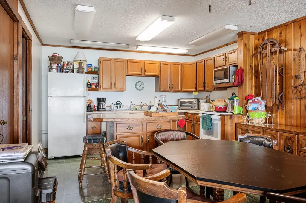 7953 S Glen Lake Road Glen Arbor Township MI 49636