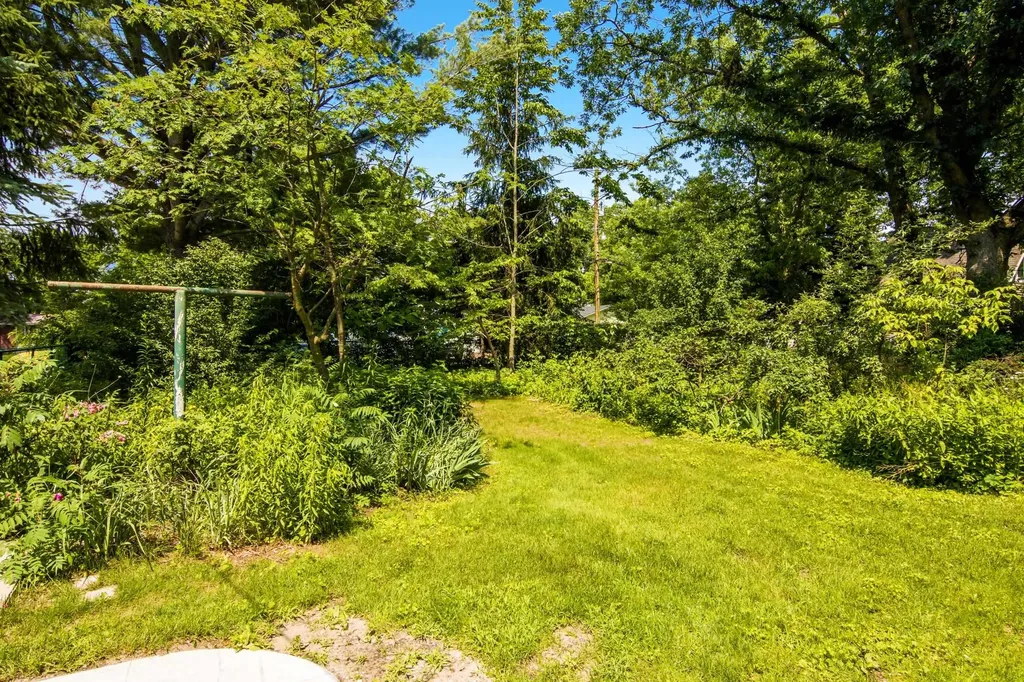 123 E Sixteenth Street Traverse City City MI 49684