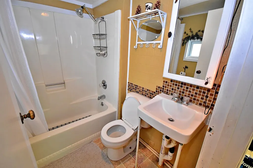 1061 N Anderson Street Forest Township MI 49651