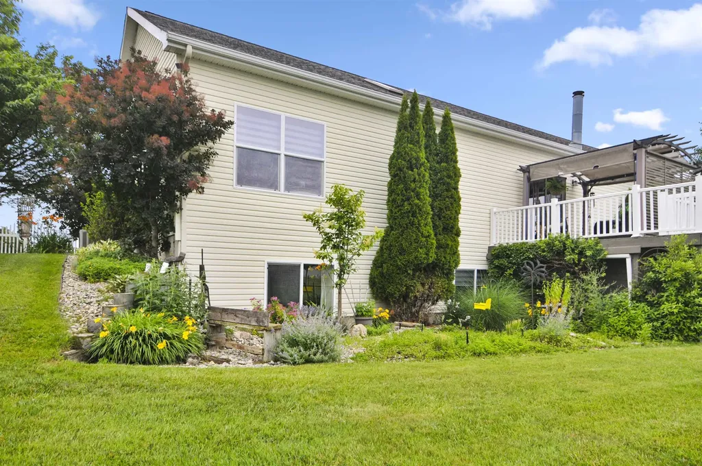 21233 Forest Trail Green Charter Township MI 49307