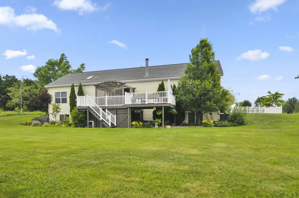 21233 Forest Trail Green Charter Township MI 49307