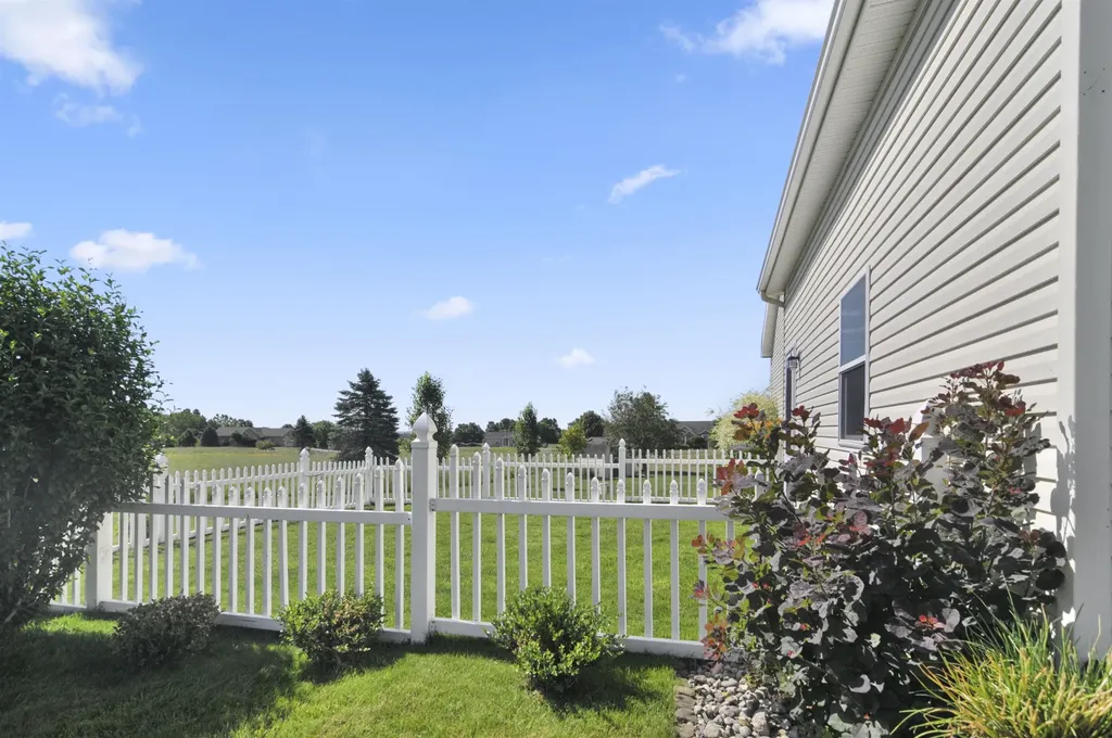 21233 Forest Trail Green Charter Township MI 49307