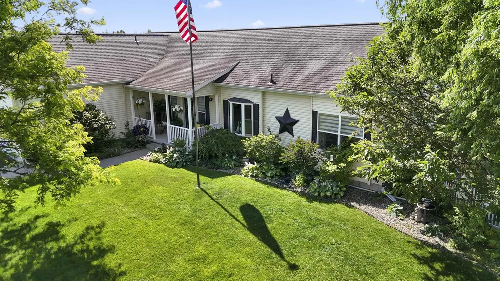 21233 Forest Trail Green Charter Township MI 49307