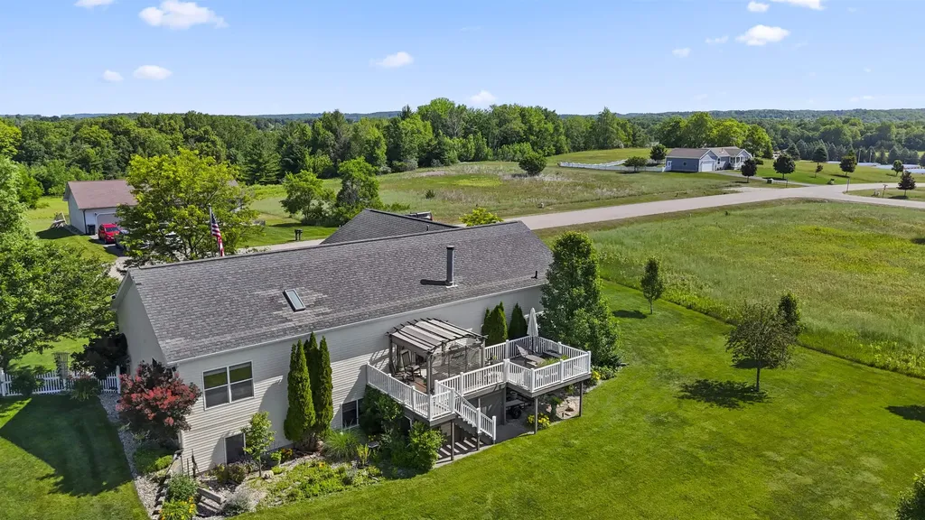 21233 Forest Trail Green Charter Township MI 49307