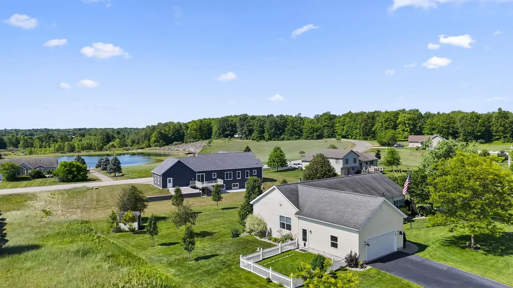 21233 Forest Trail Green Charter Township MI 49307