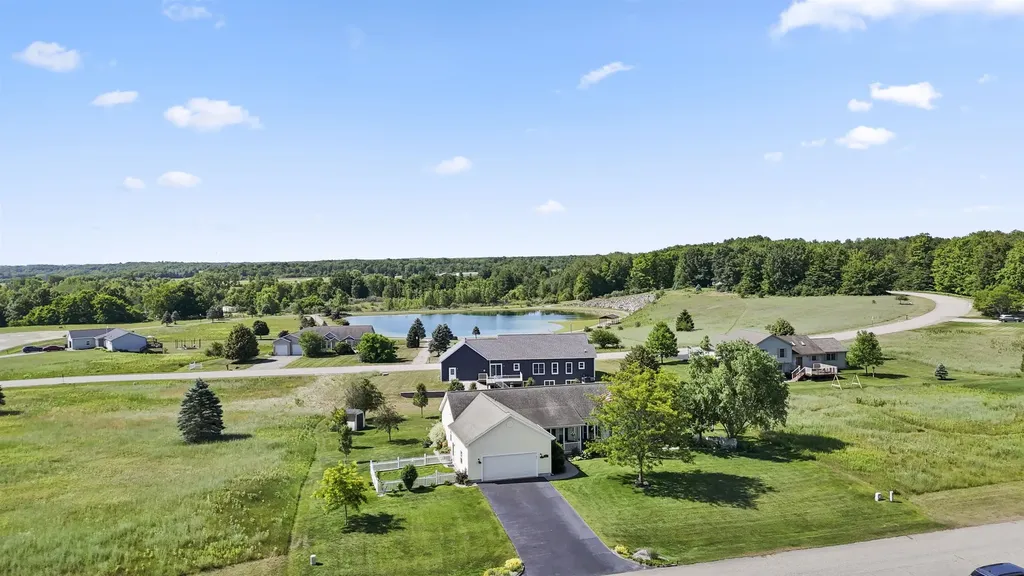 21233 Forest Trail Green Charter Township MI 49307