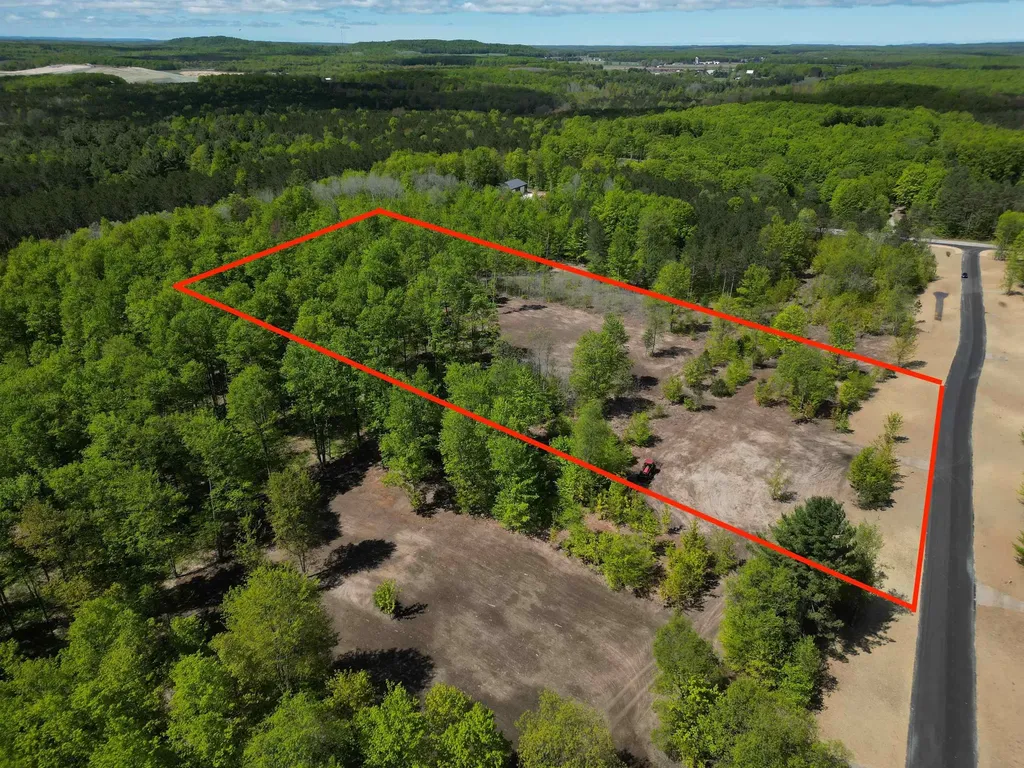 1060 E Solaris Way Kasson Township MI 49664