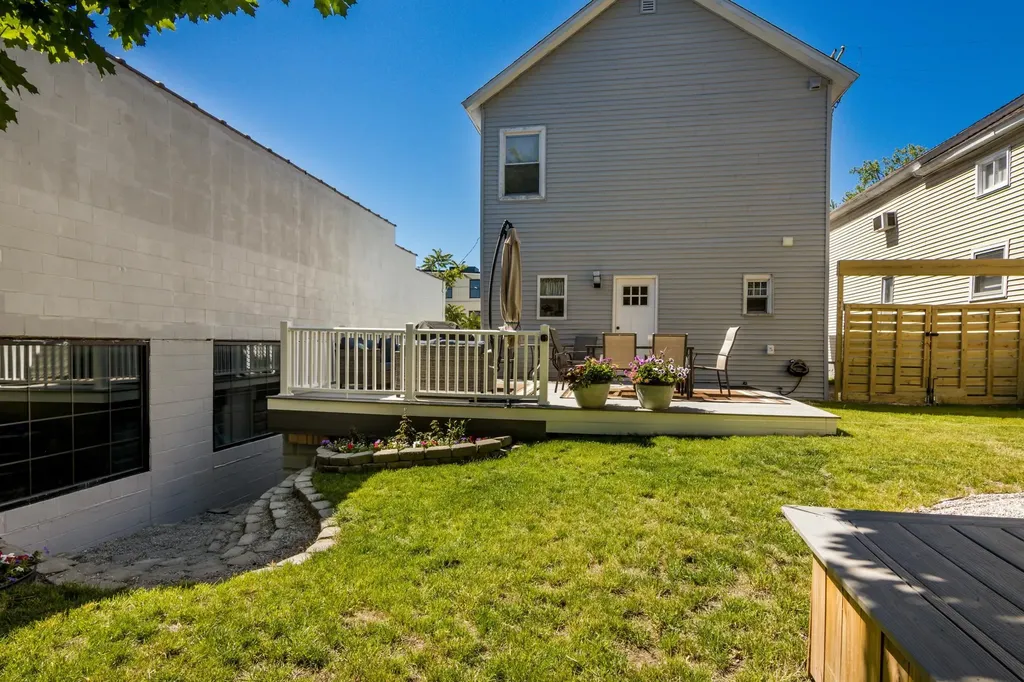 210 Fifth Avenue Manistee City MI 49660