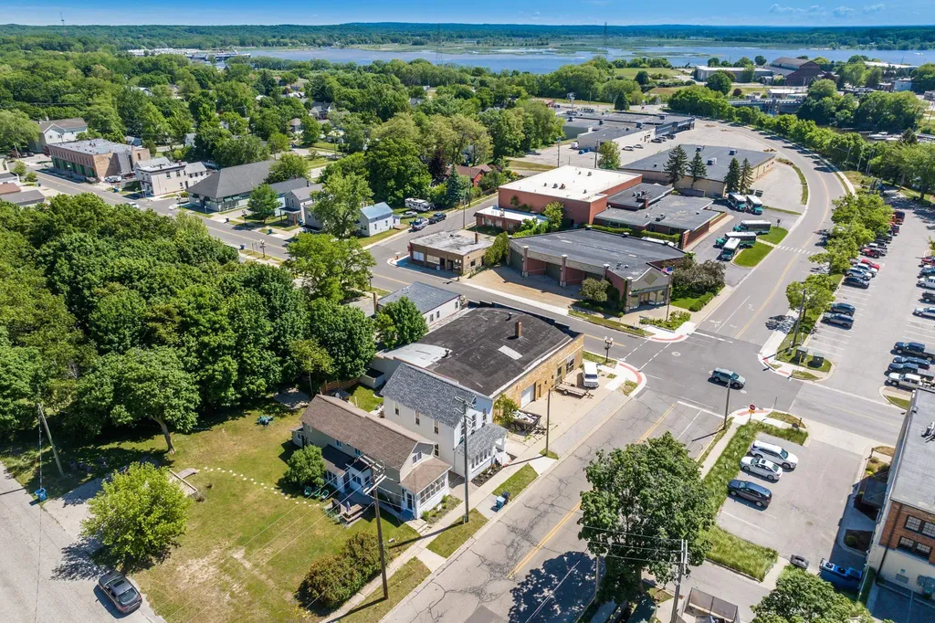 210 Fifth Avenue Manistee City MI 49660