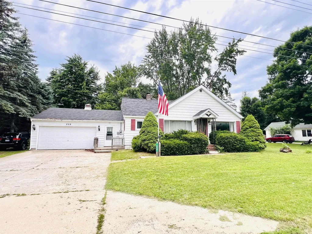 259 N Morey Road Caldwell Township MI 49651