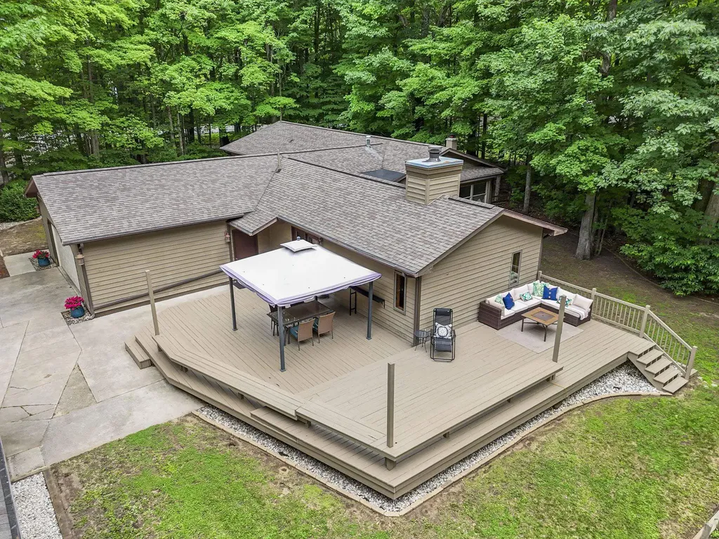 712 N South Long Lake Road Long Lake Township MI 49685