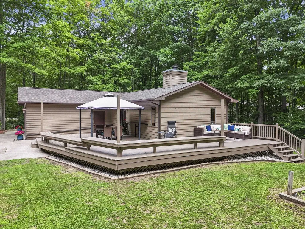 712 N South Long Lake Road Long Lake Township MI 49685