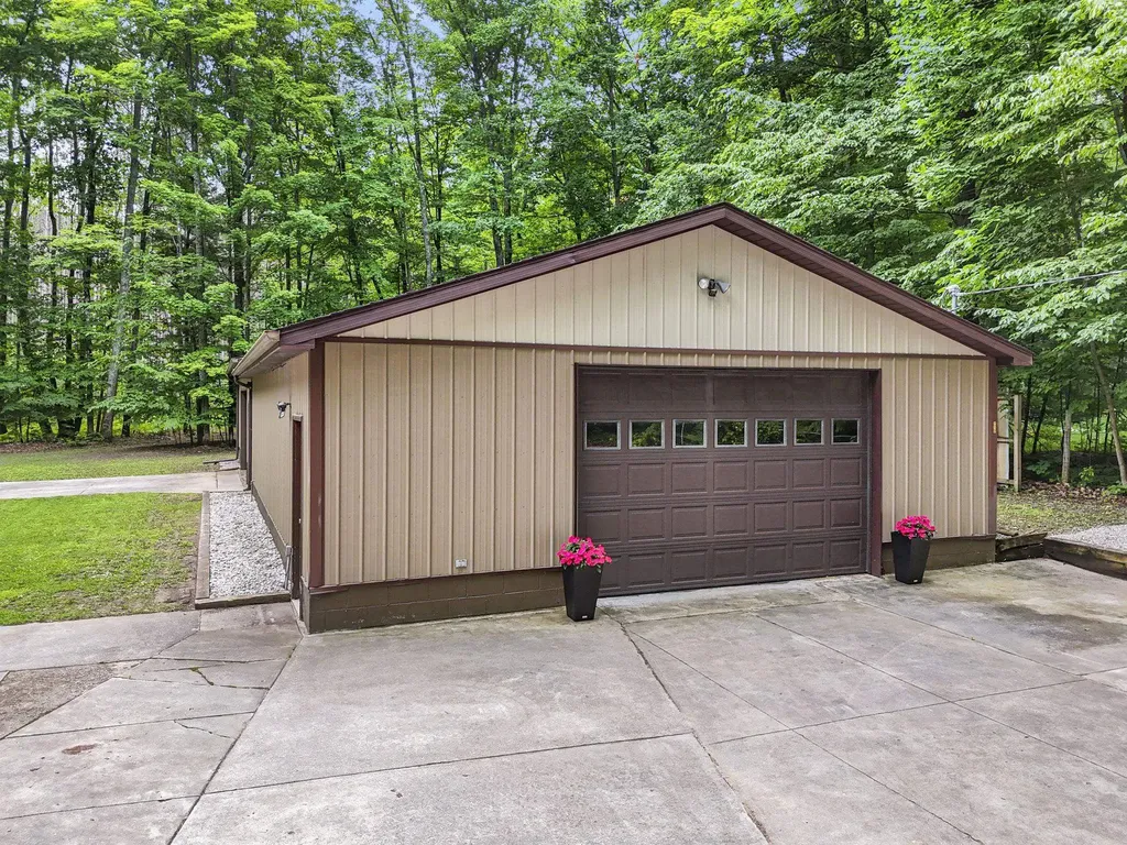 712 N South Long Lake Road Long Lake Township MI 49685