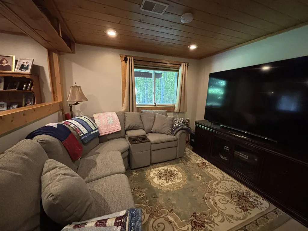 4564 Harr Drive Long Lake Township MI 49685