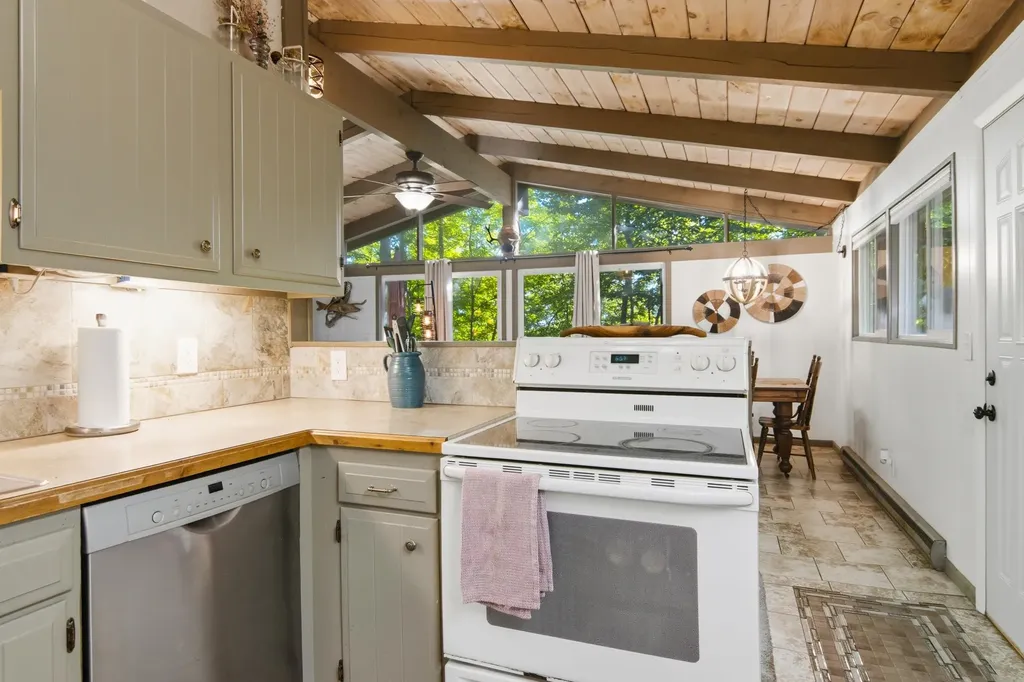 6018 N Klaffen Strasse Custer Township MI 49615