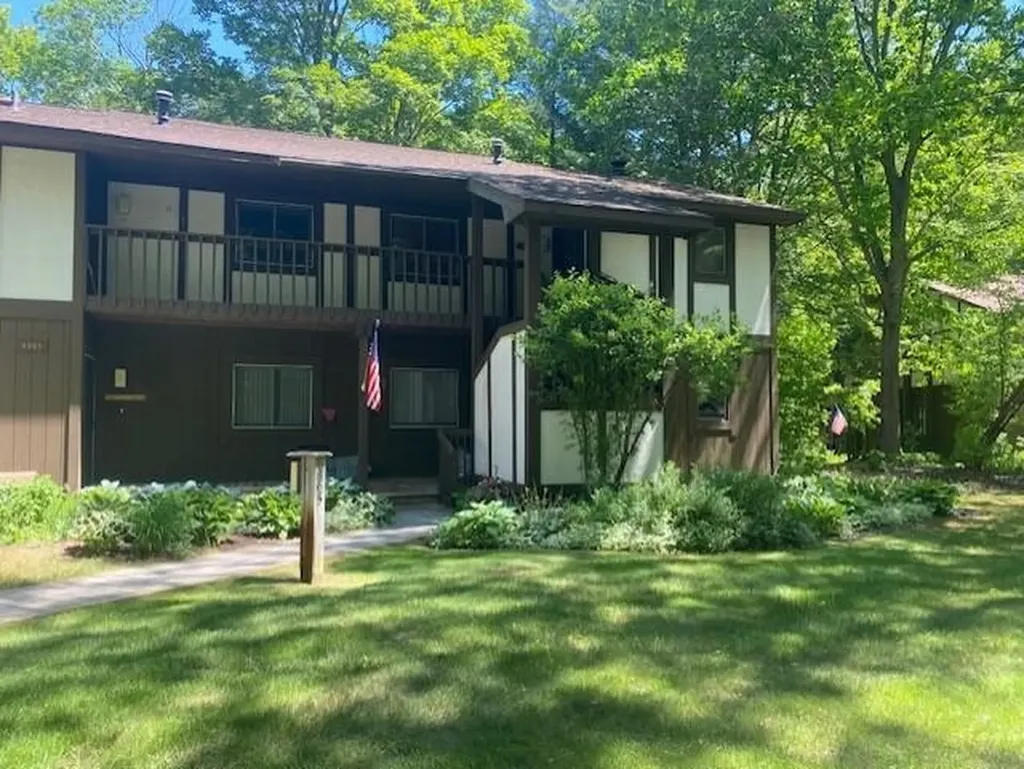 6865 Pinebrook Drive Custer Township MI 49615