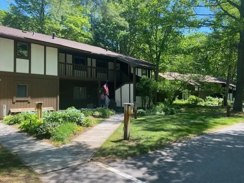 6865 Pinebrook Drive Custer Township MI 49615