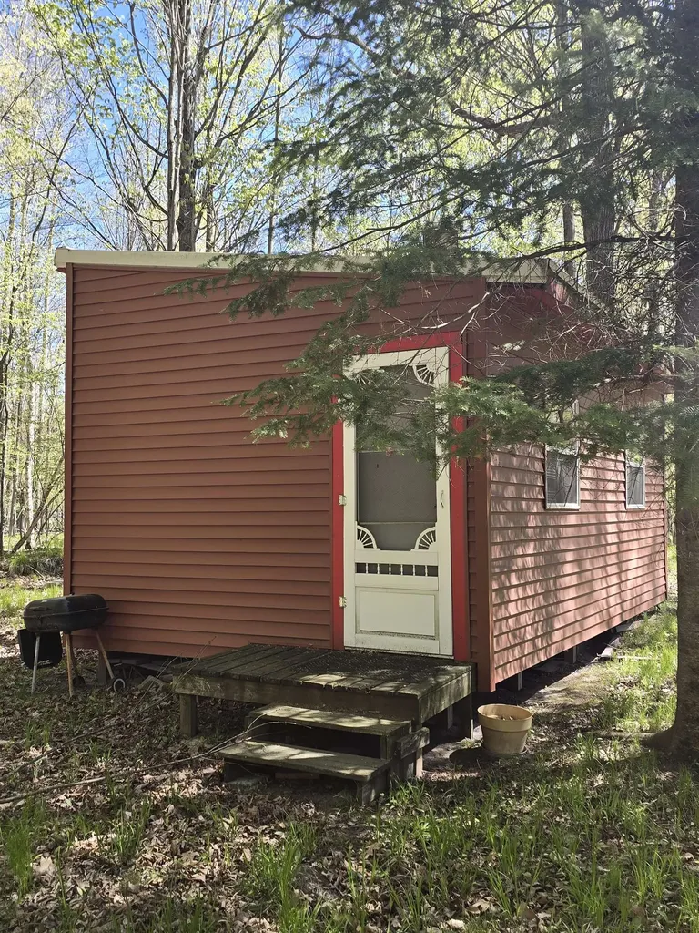 10096 Grindstone Road Sylvan Township MI 49631