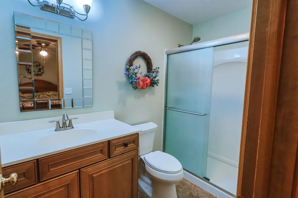 13686 Hedeen Drive Peninsula Township MI 49686