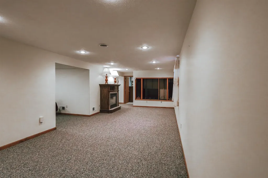 13686 Hedeen Drive Peninsula Township MI 49686