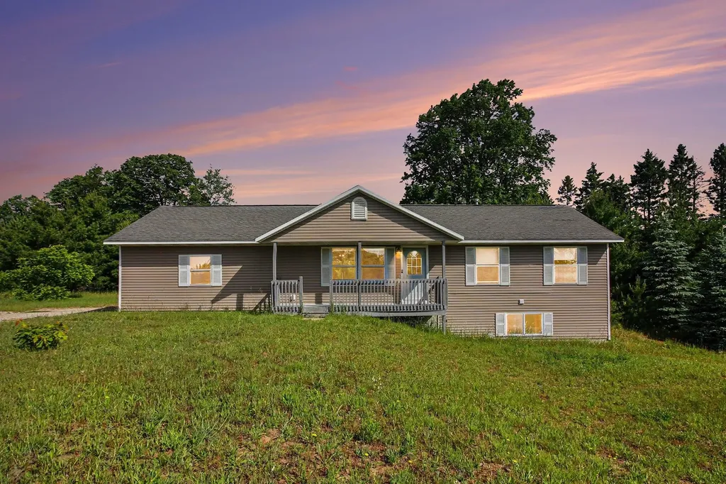 8394 King Arthurs Court Paradise Township MI 49649